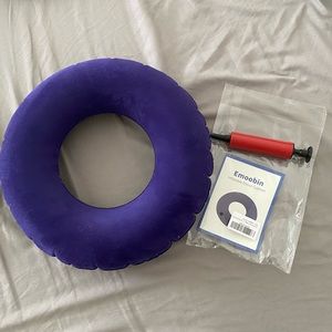 Inflatable donut cushion